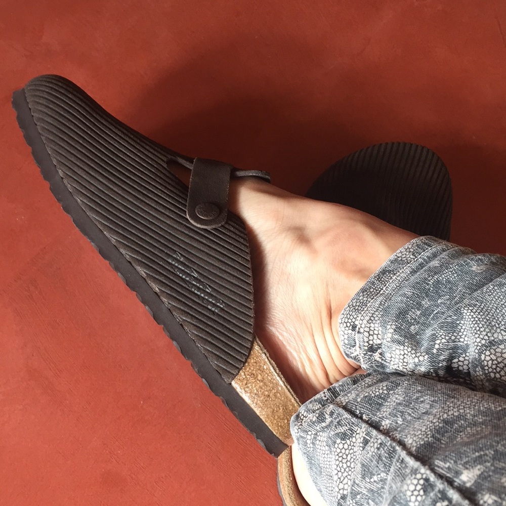 BIRKENSTOCK mens 40/L9M7 Boston Brown Suede